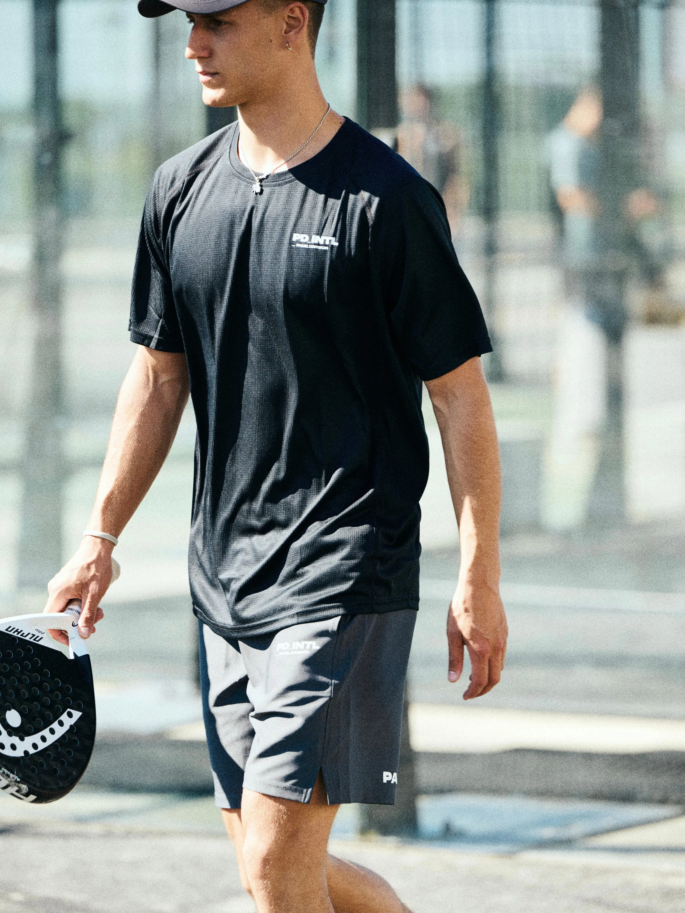 PERFORMANCE ESSENTIAL (BLACKOUT x STONE)