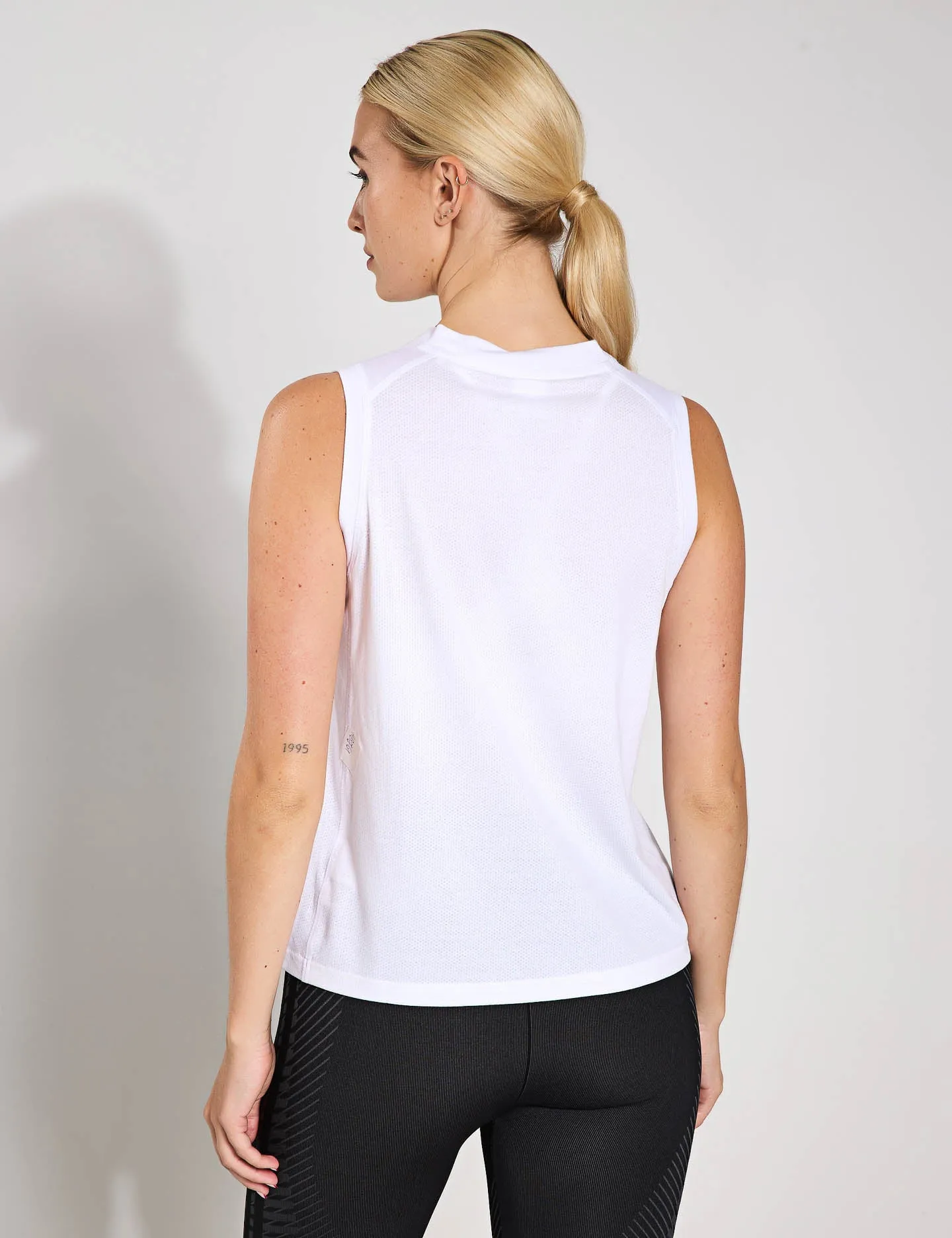 Train Essentials Big Performance Logo Training Tank Top - White/Black
